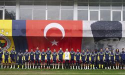Fenerbahçe’den Atatürk ve Türk bayraklı Cumhuriyet pozu
