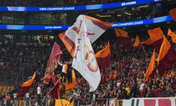 Galatasaray, Barcelona karşısına Osimhen'li 11'le çıktı