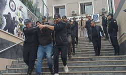 Haraç için iş yeri kurşunlayan 13 şüpheli yakalandı