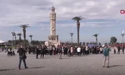 İzmir’de Cumhuriyet’in 103’üncü yılı için ilk ilmek atıldı