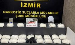 İzmir'de 32 kilo yasaklı madde ele geçirildi
