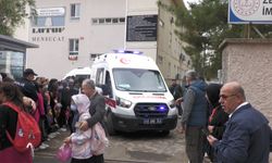 20 öğrenci hastaneye kaldırıldı