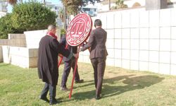 Mersin Barosu göreve Atatürk Anıtına çelenk koyarak başladı