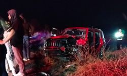 Otomobiller çarpıştı: 1 ölü, 3 yaralı