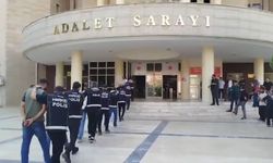 Uyuşturucu baskını: Silah ve uyuşturucu ele geçirildi