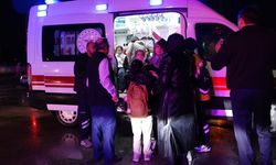 Öğrenci servisi kaza yaptı; 12 öğrenci hastaneye götürüldü