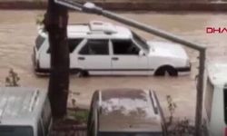 Silifke’de sağanak yağış yolları su altında bıraktı