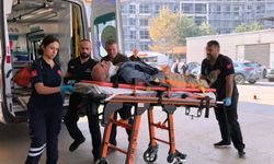 Tamir ettiği çatıdan düştü: 65 yaşındaki adam yaralandı