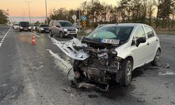 Çorlu'da iki otomobil kafa kafaya çarpıştı: 5 yaralı
