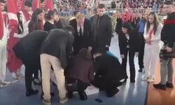 Cumhuriyet Bayramı töreninde korkutan anlar