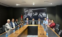 DEM Parti’den Büyükşehir’e dayanışma ziyareti