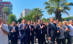 YENİ Parti'den, Mersin’de belediye başkanları için adalet yürüyüşü