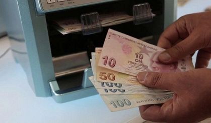 Emekli ve memurlar 2026 yılında ne kadar zam alacak? Milyonları ilgilendiren haber geldi
