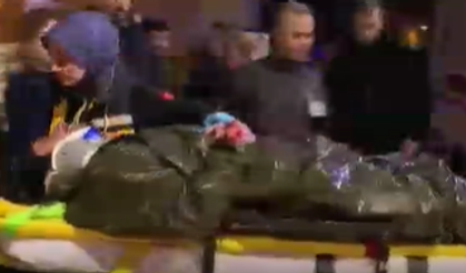 Motosiklet Yayaya Çarptı: 2 Yaralı