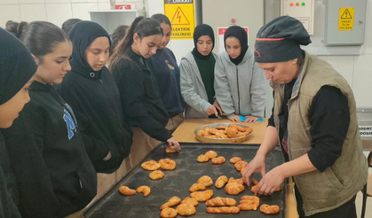 Geleceğin aşçıları Tarsus'ta yetişiyor: Öğrenciler atölyede deneyim kazandı