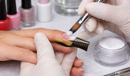 Mezitli Belediyesi'nden 'Protez Tırnak Eğitimi'