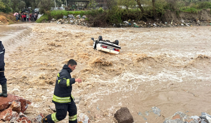 Sel felaketi can aldı