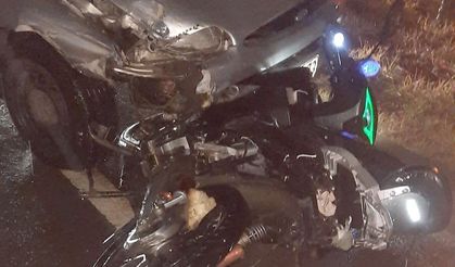 Otomobilin çarptığı motosikletin sürücüsü yaşamını kaybetti