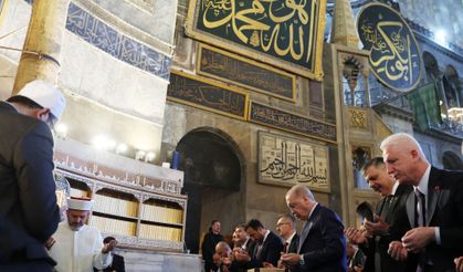 Cumhurbaşkanı Erdoğan, cuma namazını Ayasofya-i Kebir Cami-i Şerifi'nde kıldı