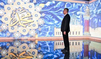 İletişim Başkanı Duran, “Fatih Sultan Mehmet ve İstanbul’un Fethi” temalı deneyim çadırını ziyaret etti