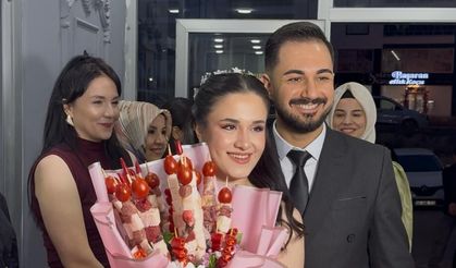 Kız istemeye kebap buketiyle gitti