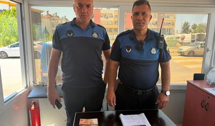 Pazarda sahte döviz ve altınlarla alışveriş yapmaya çalışan kişi yakalandı