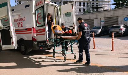 Ailesinin anahtarı unuttuğu çocuk, eve girmek için tırmandığı 2'nci kat balkonundan düşerek yaralandı