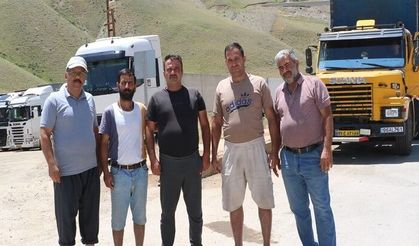 Türkiye-İran sınırında 12 kilometrelik TIR kuyruğu oluştu