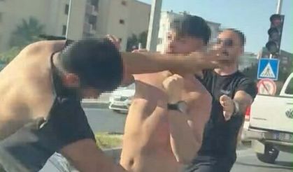 Kuşadası'nda trafikte kavga: 2 gözaltı