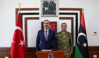 Bakan Fidan Libya'da