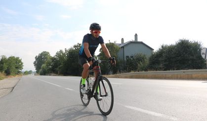 İşitme engelli milli sporcudan derece