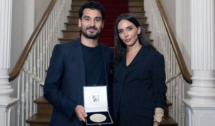 İlkay Gündoğan'a Mevlüde Genç Madalyası