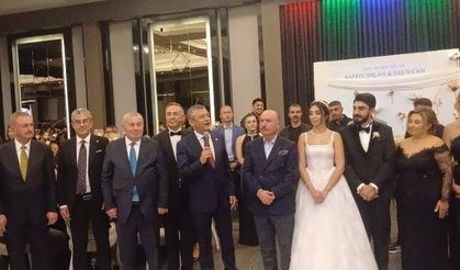 Özgür Özel, doktor çiftin düğününe katıldı