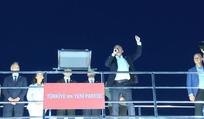 Özgür Özel’den Üsküdar’da dikkat çeken mesajlar