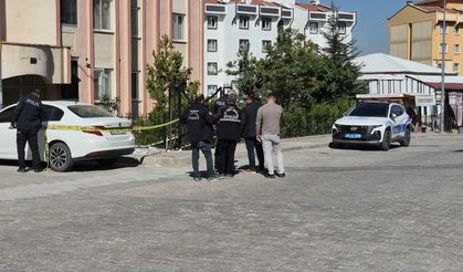 Uzaklaştırma kararı vardı, eşini öldürdü