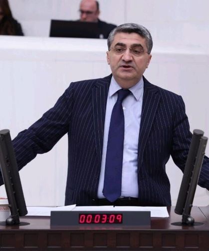 Mersin sahillerindeki plastik atıklar meclis gündemine taşındı