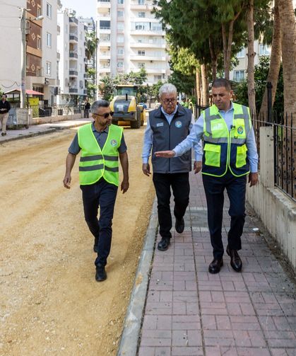 Mezitli’de yollar altyapı iyileştirmeleriyle yenileniyor