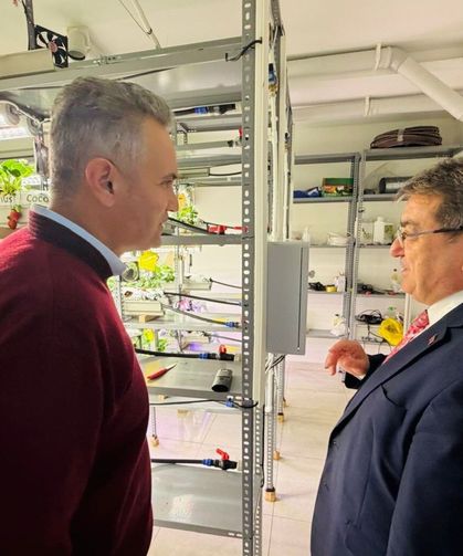 Mersin’de kontrollü kesintisiz çilek üretimi yapılıyor