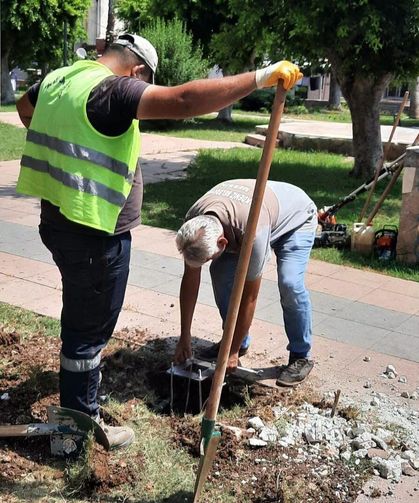 Akdeniz'de parklara bakım seferberliği