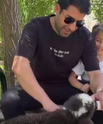 2 günlük yetim kuzuya anne şefkati