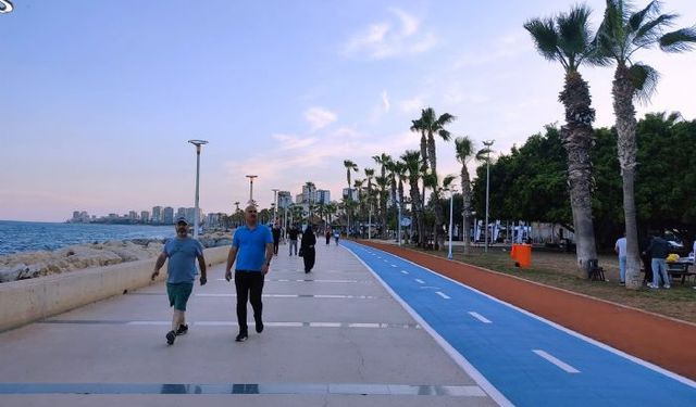 Mersin sahillerinde yaz hareketliliği başladı