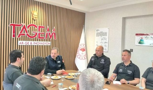TAGEM Genel Müdürü Atalaydan Tavukçuluk Araştırma Enstitüsüne Ziyaret