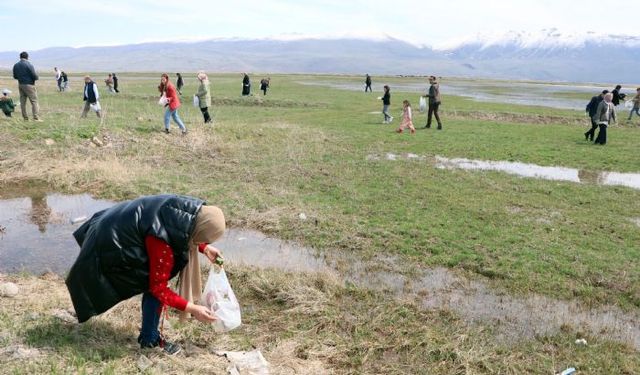 'Kuş Cenneti'nde bahar temizliği