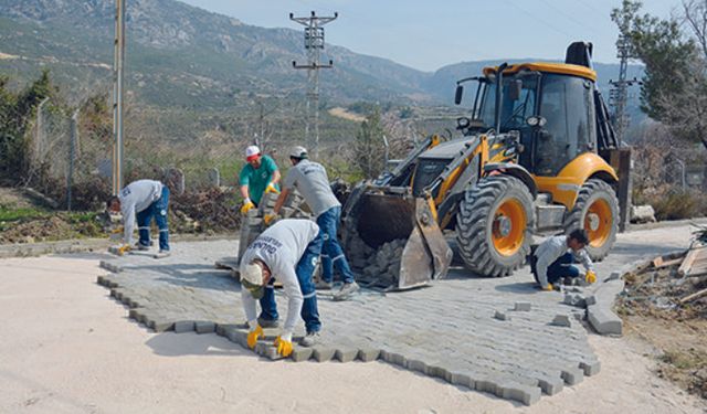 Gülnar Belediyesi Yol Bakım Onarım Çalışmalarına Hızla Devam Ediyor
