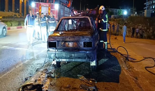 Alkollü sürücü otomobilini yaktı
