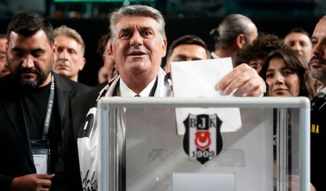 Serdal Adalı, Beşiktaşta yeniden başkanlık koltuğuna oturdu