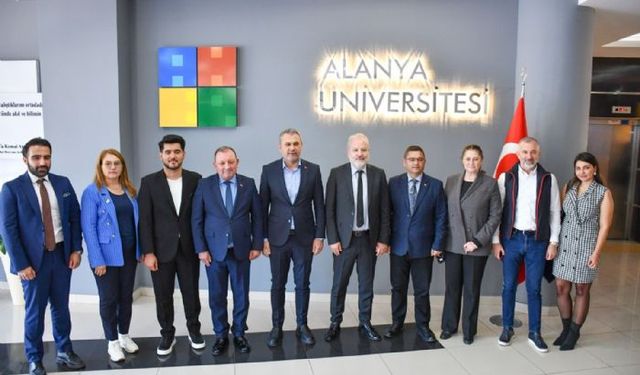 Alanya Üniversitesinde "Doğanın İzinde" zirvesi