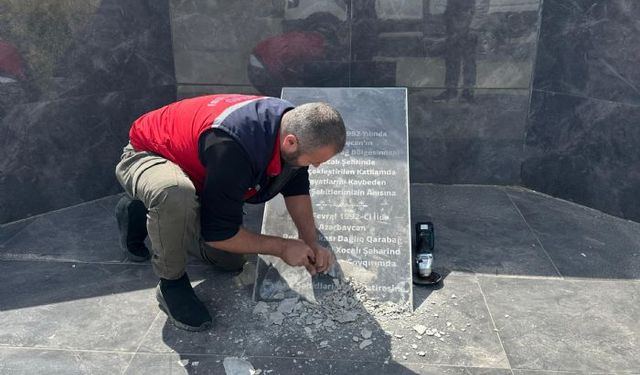 Hocalı Katliamı şehitlerinin anıtına zarar verildi
