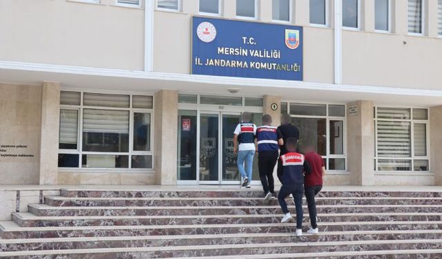 Mersinde silah kaçakçılığı operasyonu; 2 şüpheli tutuklandı