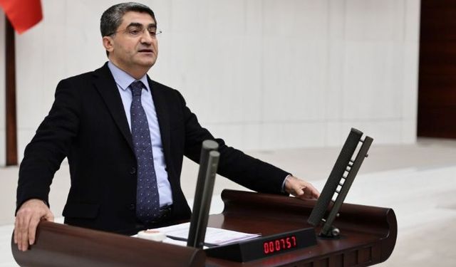 Ekmen: PKK'nın feshi bir son değil, bir başlangıç olarak kabul edilmeli